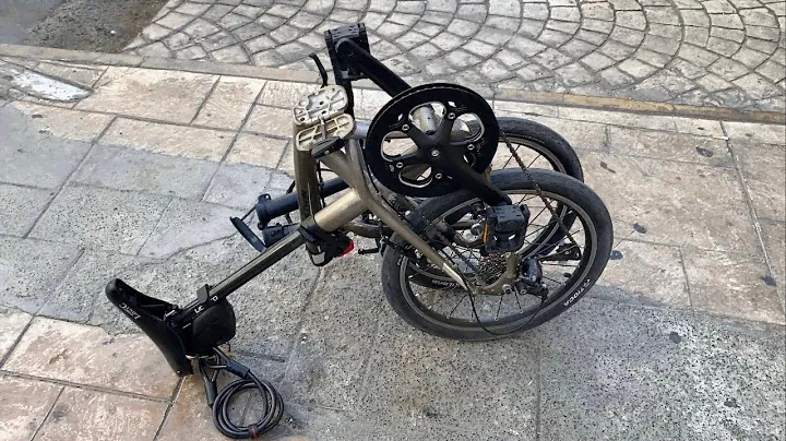 Btwin Decathlon TILT 900 – Saving 50 grams by removing the stand