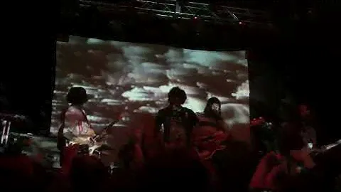 HUNNY/\ La Belle Femme live